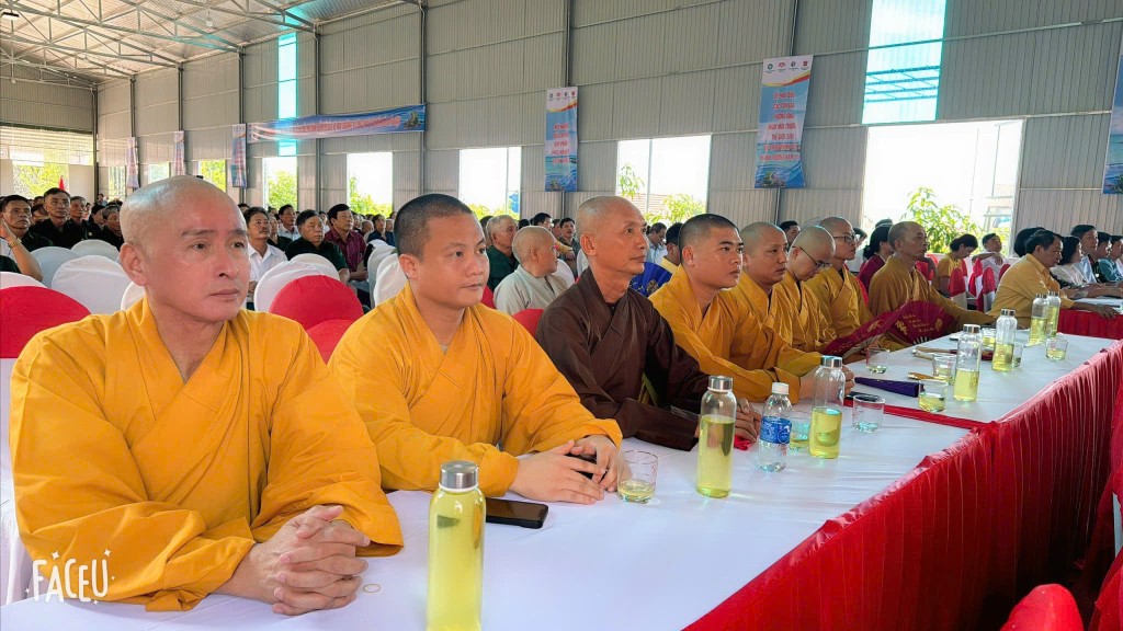 le phat dong_ngay moi truong the gioi_chuaanthai_nguoiphattu19.jpg